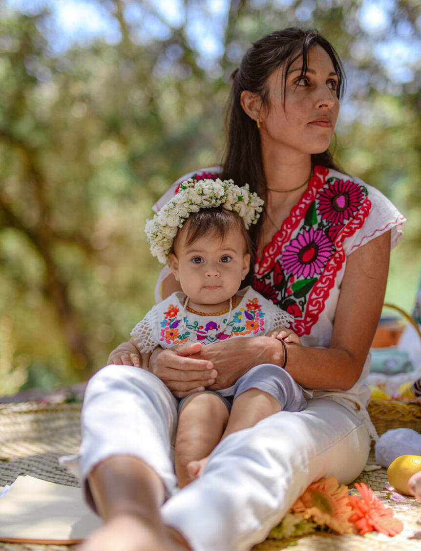 Postpartum Support and community Postpartum mom support doula services